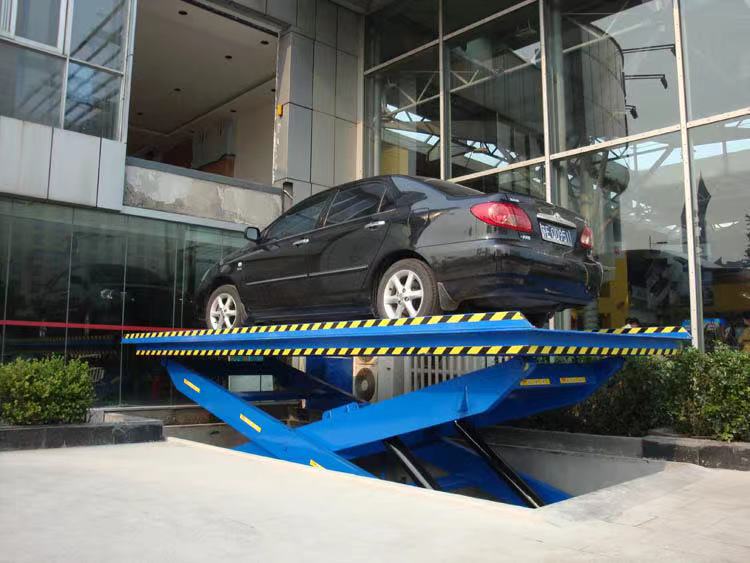 汽車(chē)剪叉式升降平臺(tái)